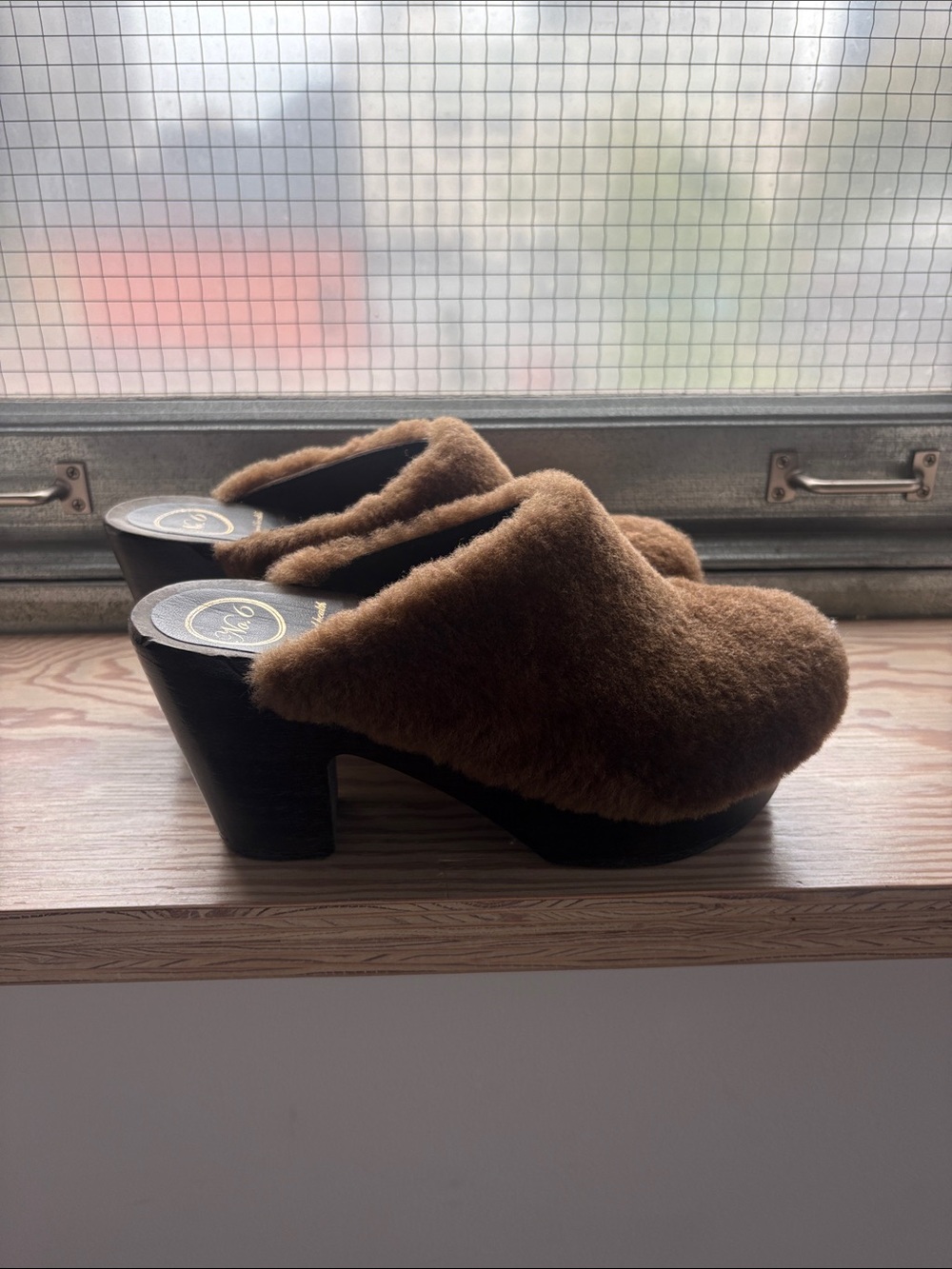 Like New No. 6 furry teddy bear clogs size 10